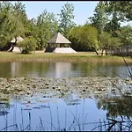 Apartment 250 Waterfront With Garden *