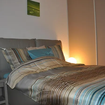 250 Waterfront With Garden Apartment Hourtin